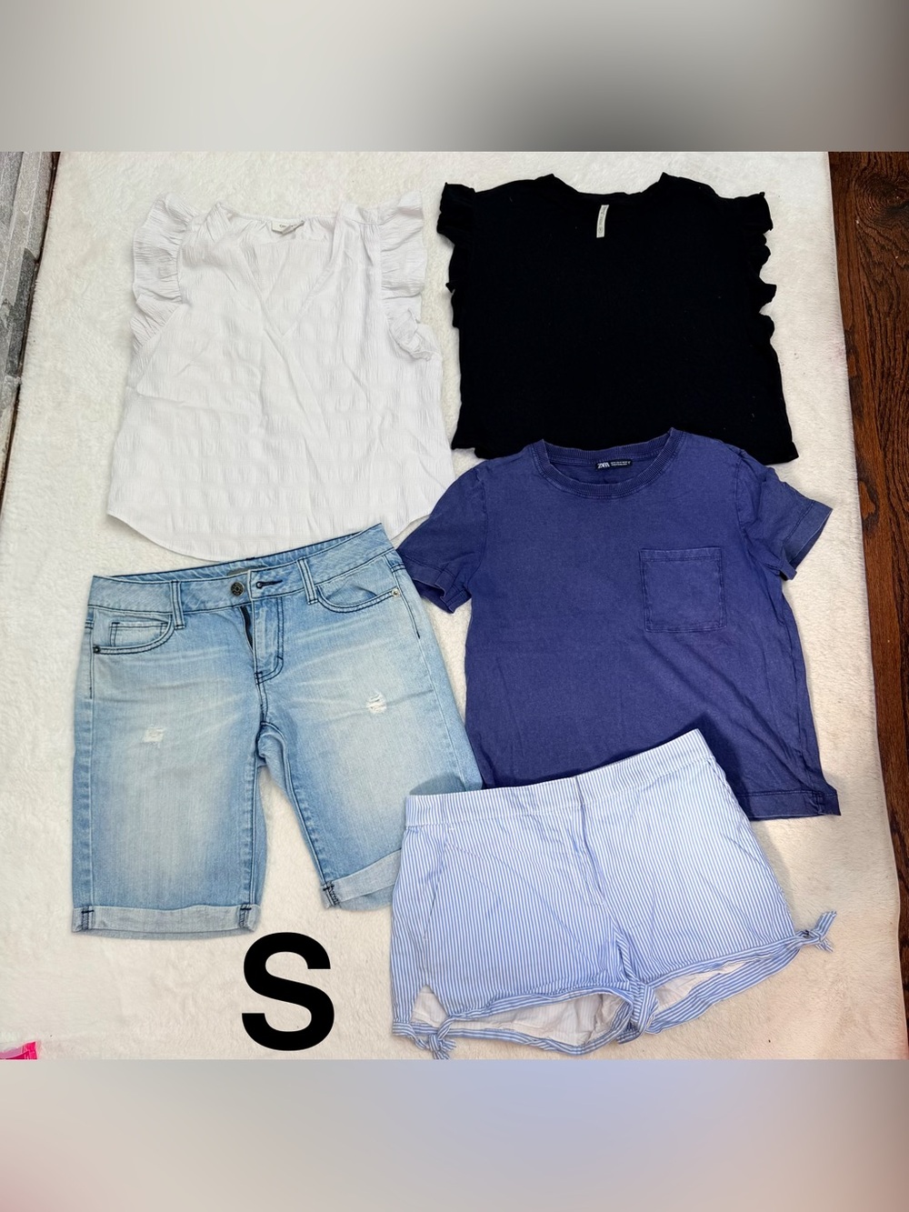 Women’s summer clothing bundle of 4 size S